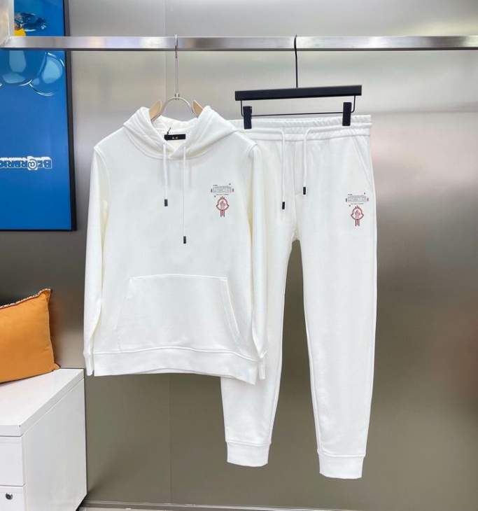 Picture of Moncler Sweater Suits _SKUMonclerM-5XLkdtn10941628